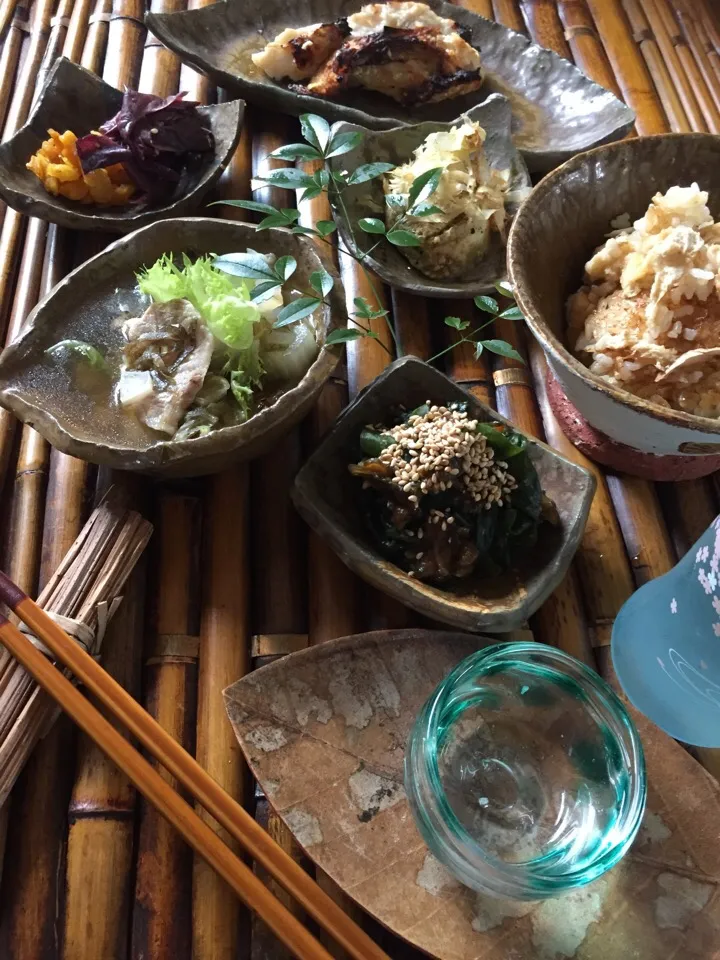 Snapdishの料理写真:幸せの生姜料理三昧の晩酌ごはん   外国から来た方達に食べていただきたい、晩酌ごはん🤗🤗🤗この後、シメにこんにゃく蕎麦食べたの💨💨👍|麦チョコさん