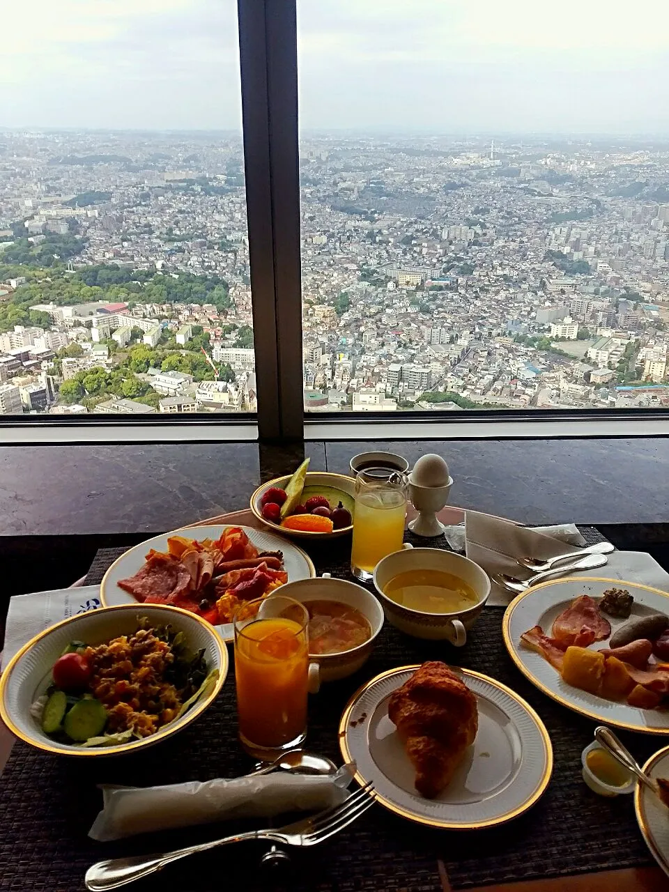 朝ご飯😋🍴🍳🍞🍌🎶
#横浜ロイヤルパークホテル|Kashimanakitchenさん