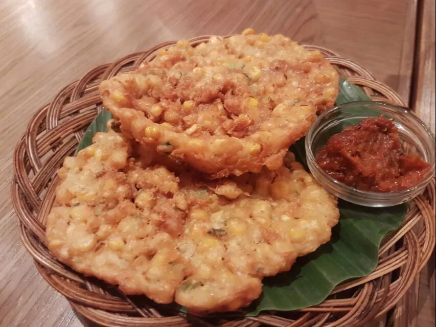 Snapdishの料理写真:Perkedel Jagung Sambel Roa by Remboelan,  Jakarta, Indonesia|Jun Kiさん