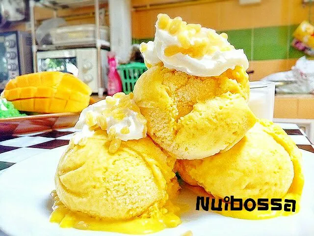 "ไอติมมะม่วง"🍦🍦|nuibossa fb.Nui Bossaさん