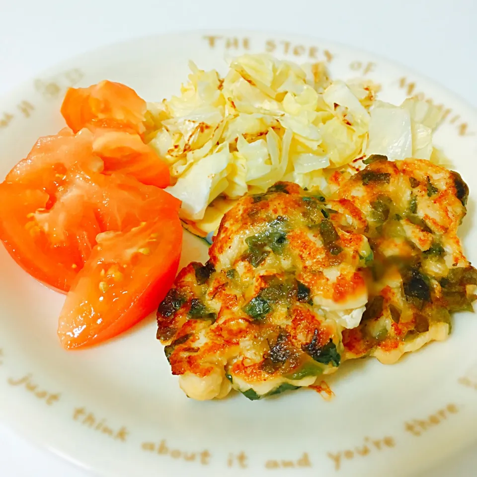 Snapdishの料理写真:Sticky chicken cube with Shiso leaves|Yukiさん