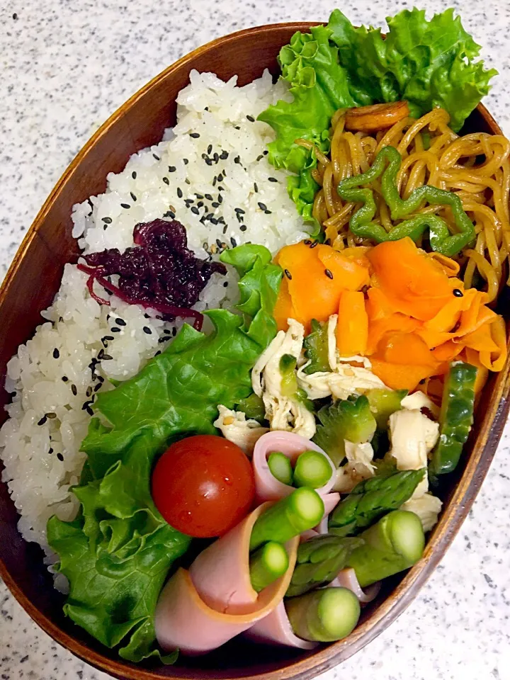 Snapdishの料理写真:夫お弁当☆
#にんじんしりしり
#焼きそば
#ゴーヤーと鶏肉の梅肉和え
#アスパラハム巻き|かねしろ食堂さん