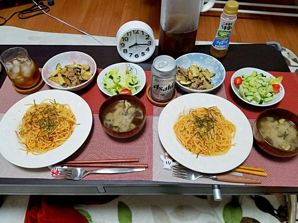 明太子パスタ🎵豚とズッキーニ炒め🎵サラダ🎵茄子のお味噌汁🎵|みーさん