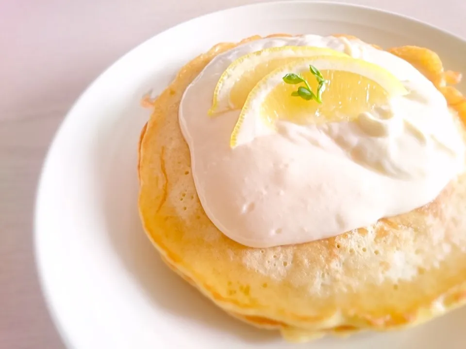 生クリーム嫌いな人と一緒に食べれる！ バターハニレモンなパンケーキソース|のぎたさん