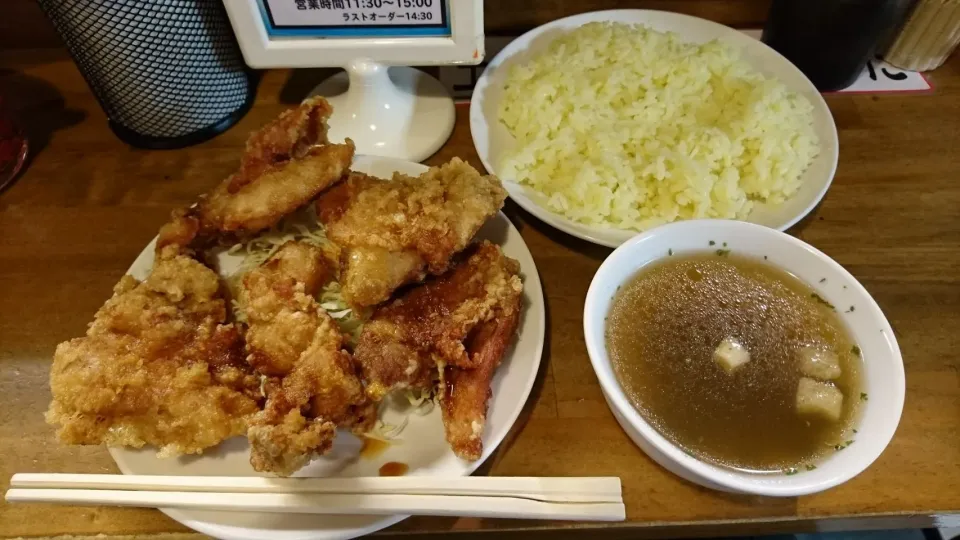 デカ盛唐揚げ定食
ダブスタ 梅田店
06-6347-0007
大阪府大阪市北区梅田1-3-1 大阪駅前第1ビル B2F
https://tabelog.com/osaka/A2701/A270101/27058449/|tomoyuki.nakaharaさん