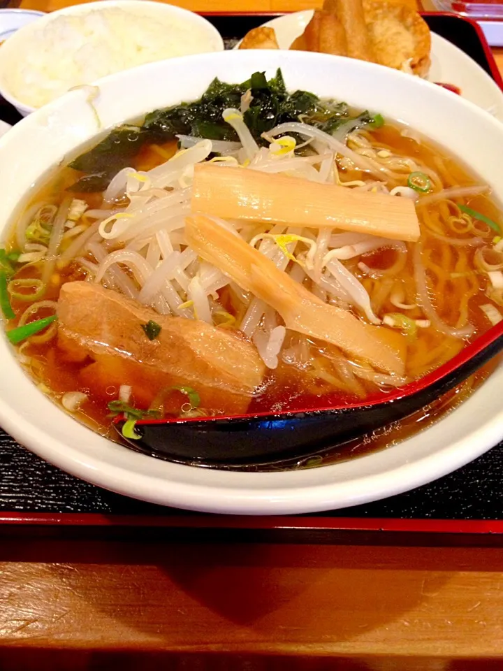 台湾料理 福龍🌶醤油ラーメン|まいりさん