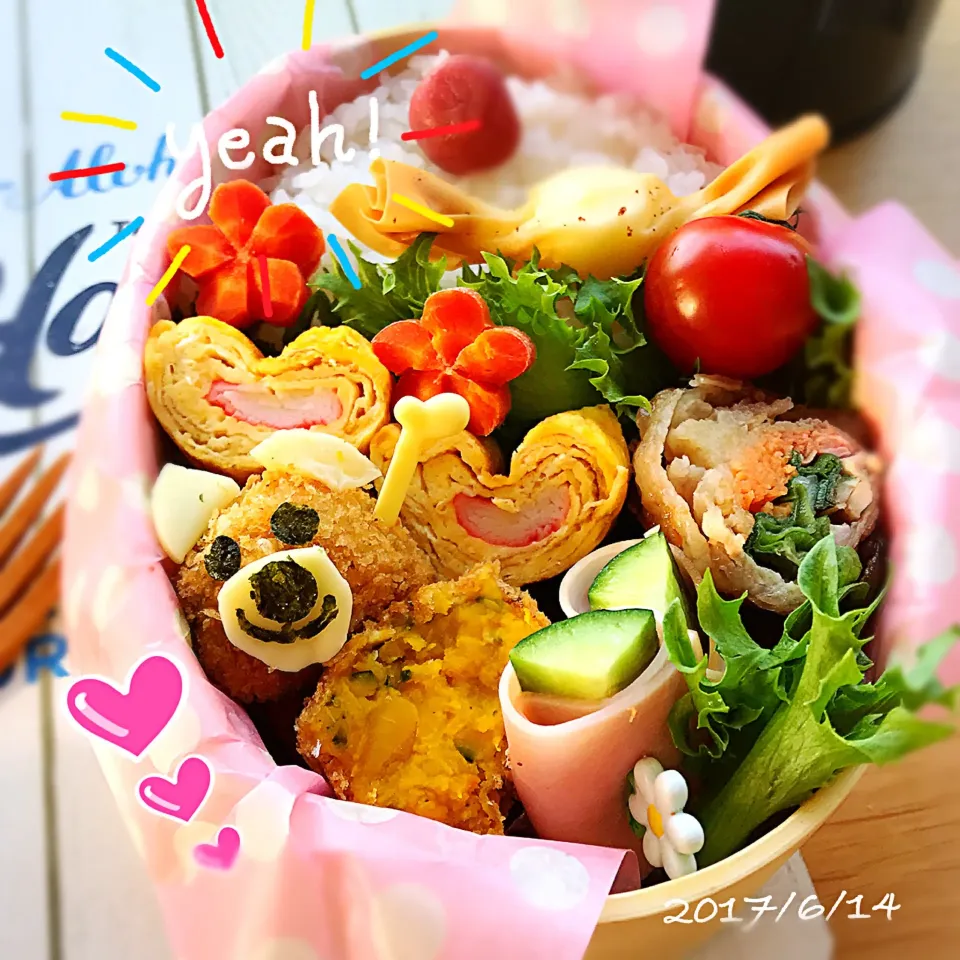 Snapdishの料理写真:テンション上げて 楽しいランチ🌼こっそりくまさん応援してるよ( ´͈ ॢꇴ  `͈)੭ु⁾|さえちゃんさん