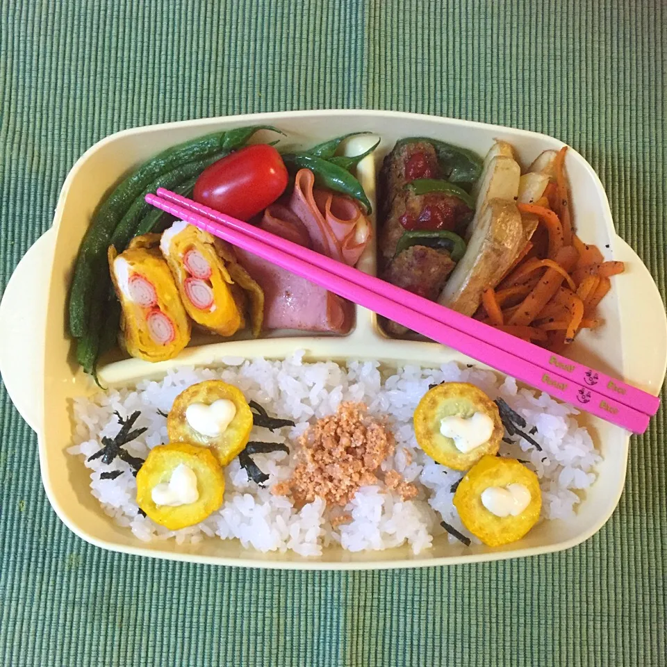 お仕事お弁当🍱
久々作りました、ピーマンの肉詰め😋|RU.Farmさん