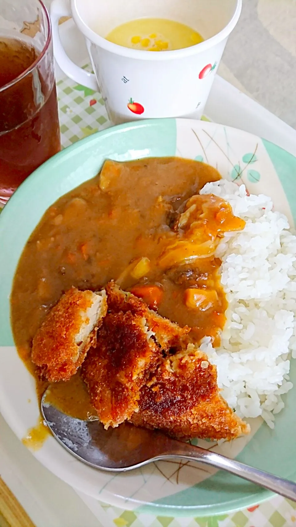 残り物の揚げ物にレトルトカレー🎵|しまだ ちえこさん