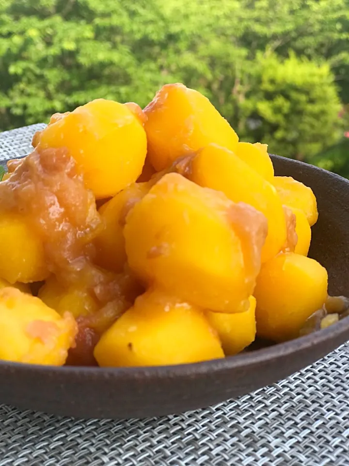 インカのめざめDE
チビじゃが🥔梅干し煮|シュトママさん