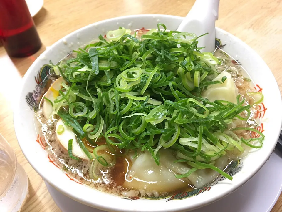 6/11 2017年 20杯目🍜 ワンタン麺@来来亭 鈴鹿店  美味しかったけど、焼豚入れ忘れられました〜😭|BUBUさん