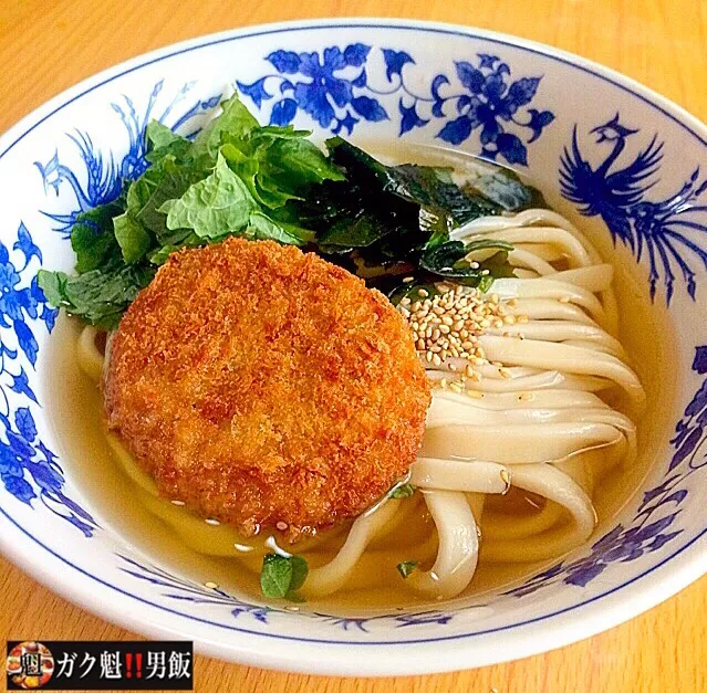 自家製 手打ちコロッケうどん|ガク魁‼︎男飯さん