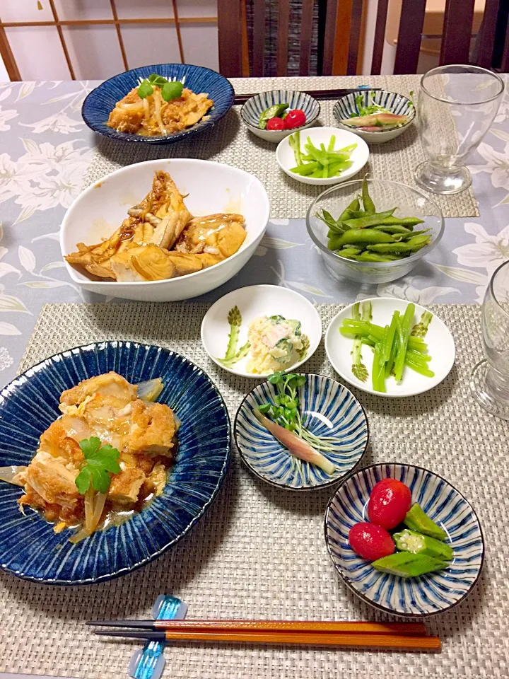 チキンの卵とじ。カンパチあら煮。トマトとオクラの煮浸し。みずの白だし漬け。|りょうさん