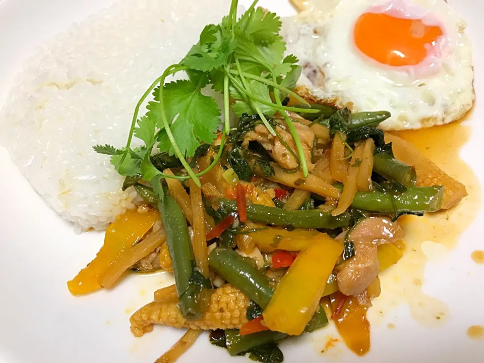 Thai chicken basil|yeni kartikasariさん