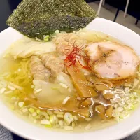 Snapdishの料理写真:ワンタン塩ラーメン|tomoさん