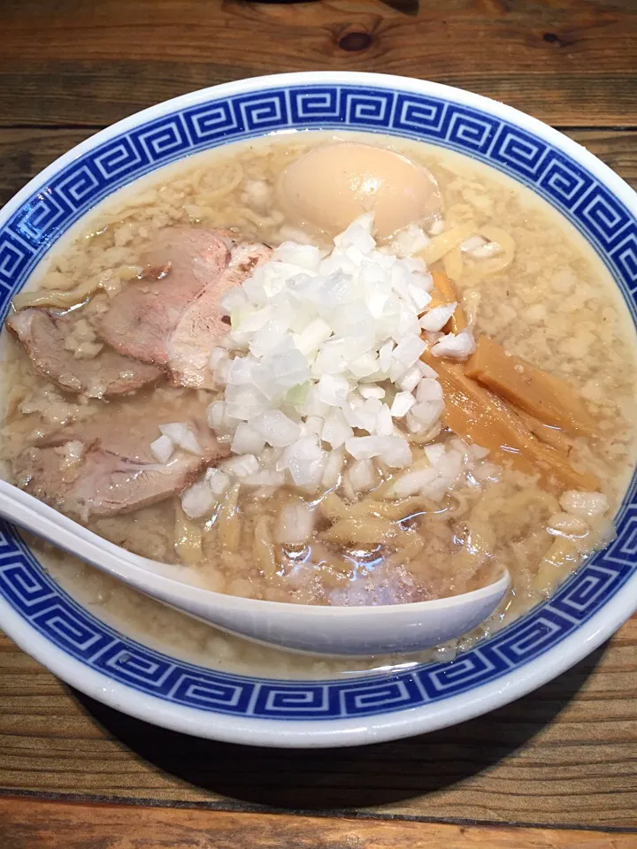 Snapdishの料理写真:味玉背脂煮干しラーメン|T. Wonderさん