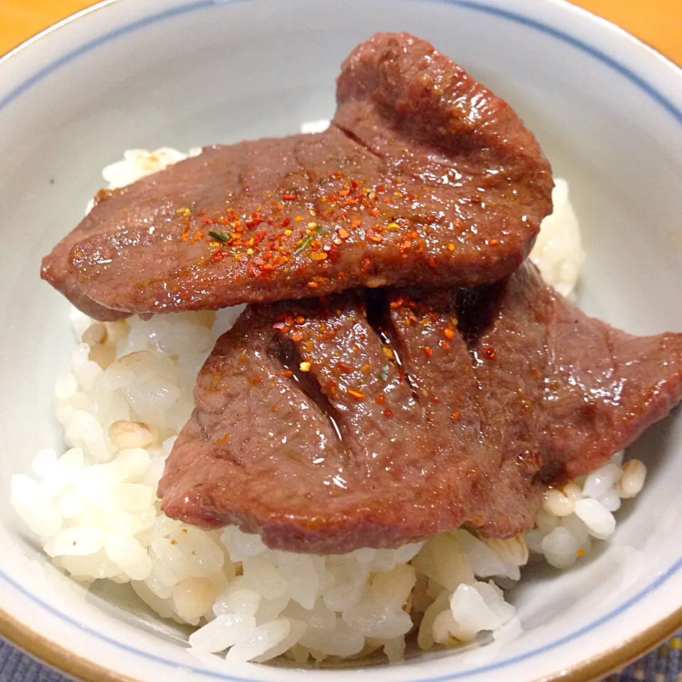 Snapdishの料理写真:６月１４日
麦飯に厚切りタン塩❤️
柚子七味で旨い😋|Yu Yu mamaさん