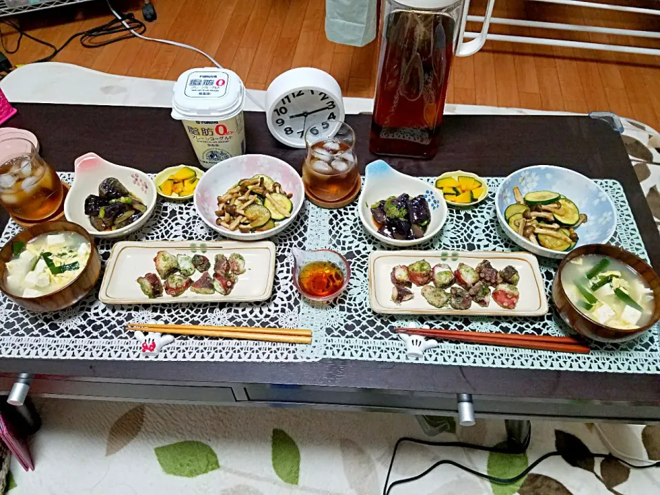 タコの磯辺揚げ！茄子の揚げ浸し！ズッキーニとしめじのバター醤油炒め！ニラ玉豆腐の中華スープ🎵|みーさん