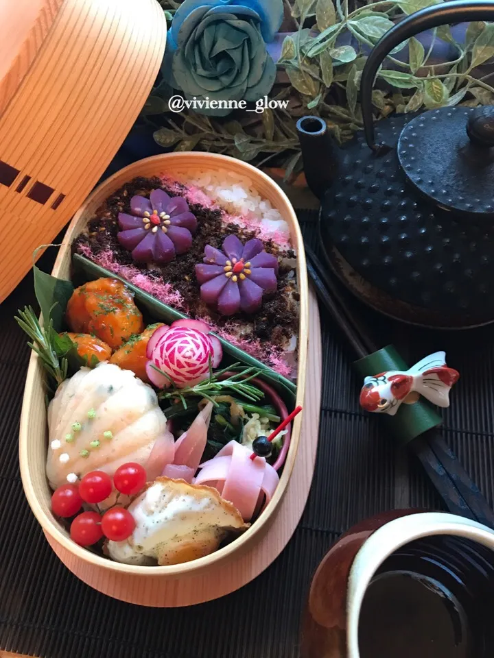 紫芋のお花弁当|vivienne_glowさん