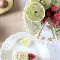 アボカドとライムのレアチーズケーキ
砂糖不使用でグルテンフリー🥑|ミラさん