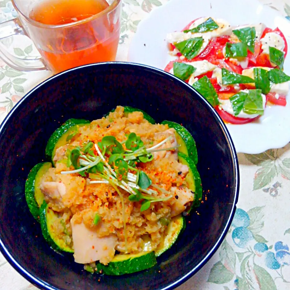 鶏もも肉の大根おろし煮丼☆ズッキーニ添え|うたかた。さん