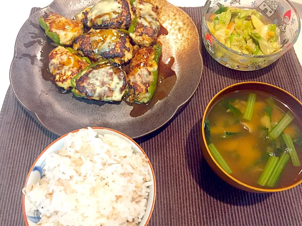 Snapdishの料理写真:#チーズ入りピーマン肉詰めバルサミコ酢#小松菜味噌汁#キャベツ炒め|zoemocさん