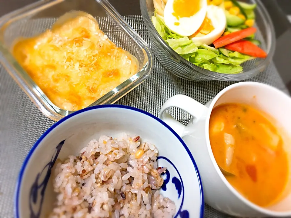 グラタンとトマトと鶏肉のシチュー🐓|🐱まみちゃぴ🐶さん