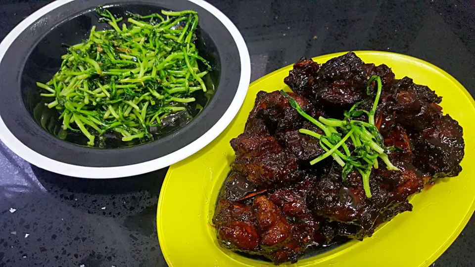 Fried Bege and Marmite Spare Ribs|Serene Leeさん