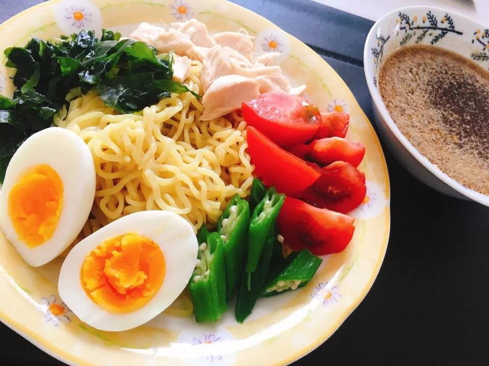 夏が近づいてる気もする…冷やしラーメン！|なななさん