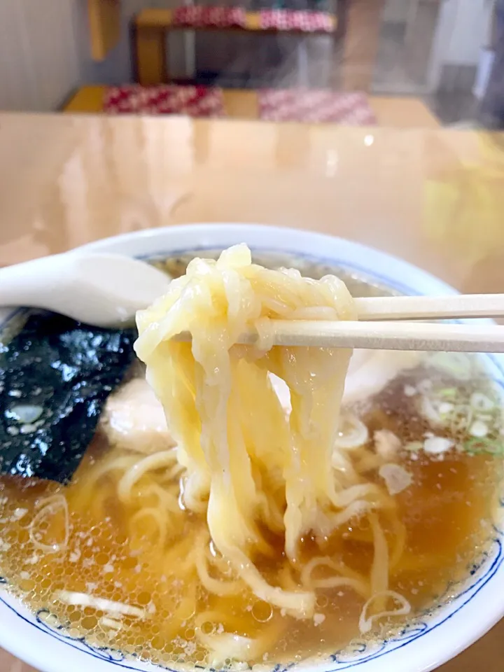 Snapdishの料理写真:青竹手打ラーメン🍜
つるんとフワフワ麺です🤣
#青竹手打ラーメンほそや|ラー山さん