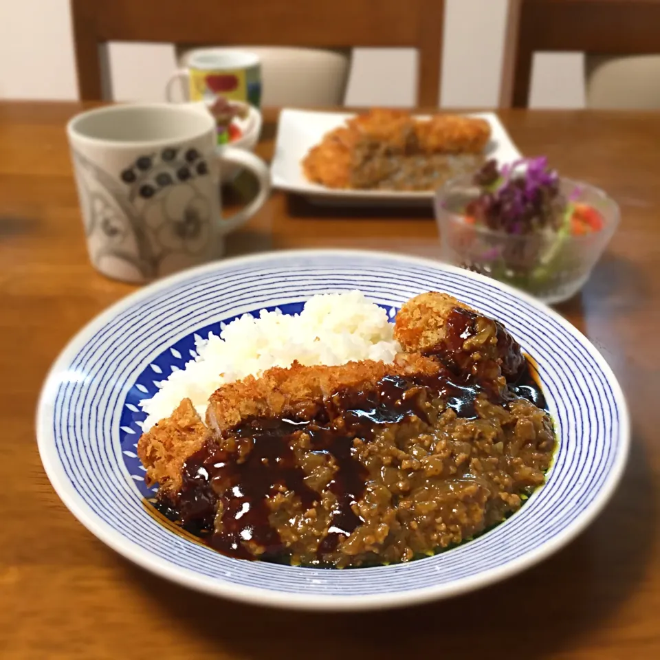 ミルフィーユカツでカツカレー#おうちごはん #おうちカフェ #カツカレー|ゆかりさん