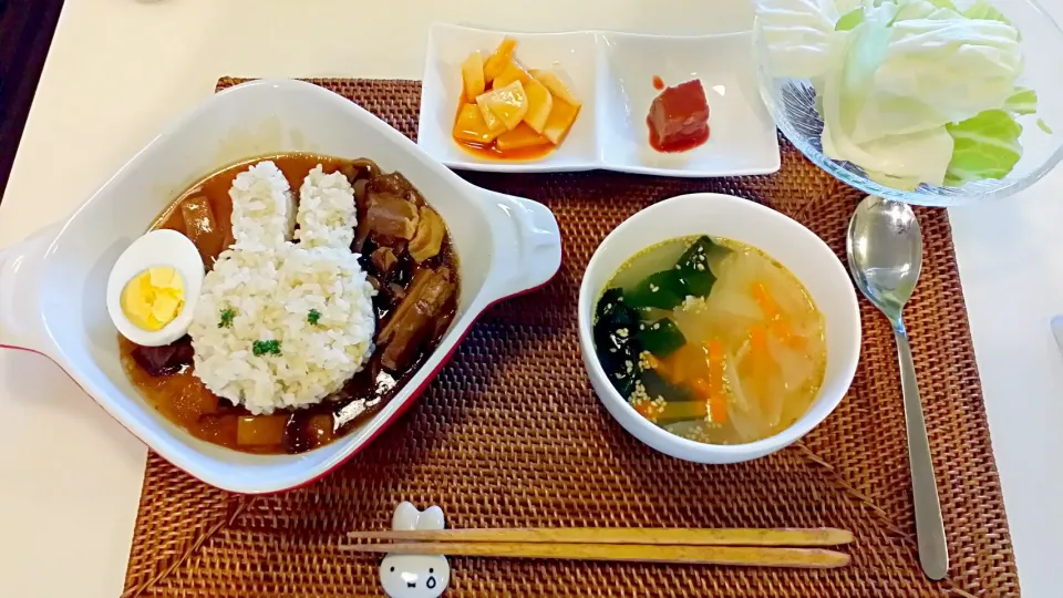 今日の夕食　無印のルーロー飯、塩きゃべつ、大根のコチュジャン和え、豆腐よう、わかめスープ|pinknari🐰🌈さん