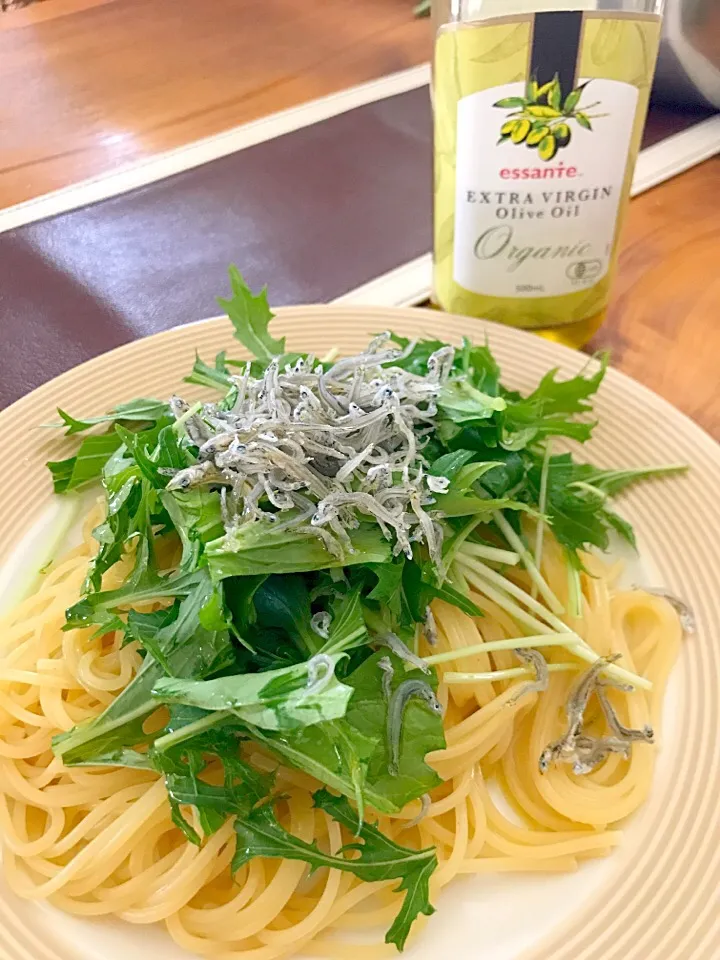 水菜のパスタ💕
ベジタリアンになった主人に(๑˃̵ᴗ˂̵)|まりさん