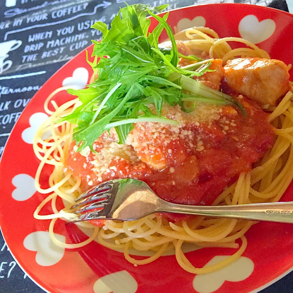 鶏胸肉と水菜のトマトパスタ|奏 kanadeさん