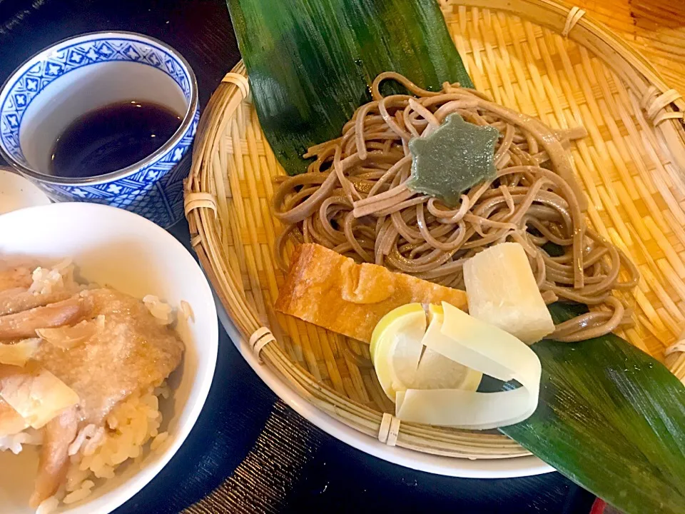 #亀戸養生料理高の 
亀戸名物 亀戸大根蕎麦|亀戸 養生蕎麦 高のさん