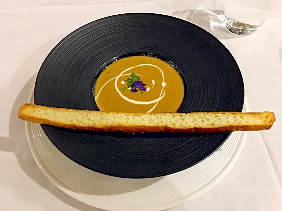 Snapdishの料理写真:Lobster bisque soup|Lilさん