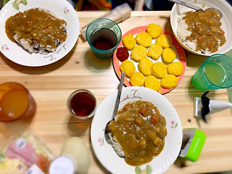 カレーライスとチキンナゲット|チカさん