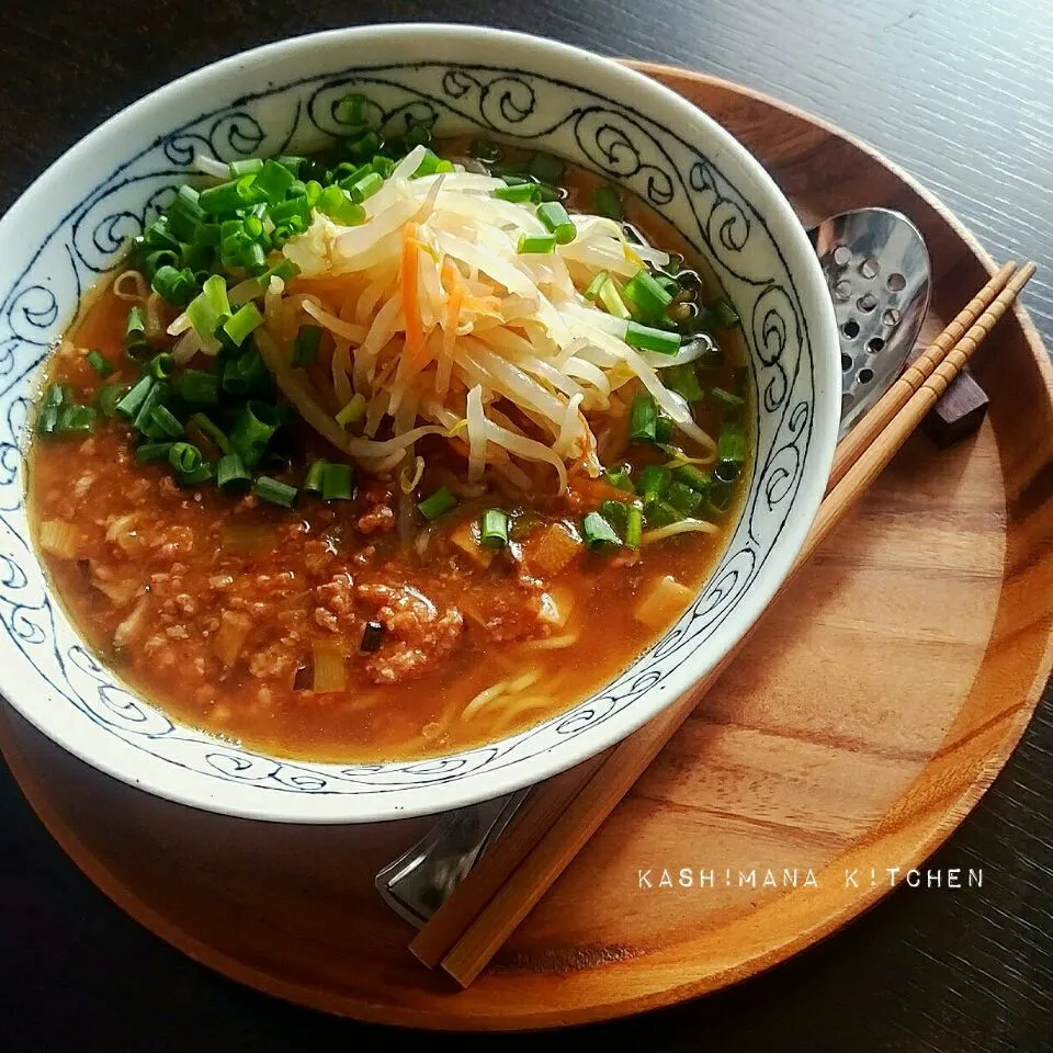 ジャージャー麺用の肉味噌が余ってたので醤油ラーメンにかけました(*´꒳`*)美味しかった💕|Kashimanakitchenさん