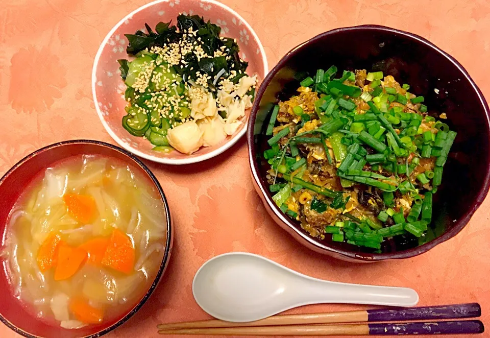 中華鍋で作る石焼風ビビンバ  ホタテとわかめときゅうりの酢の物  野菜スープ|Junko Tominagaさん