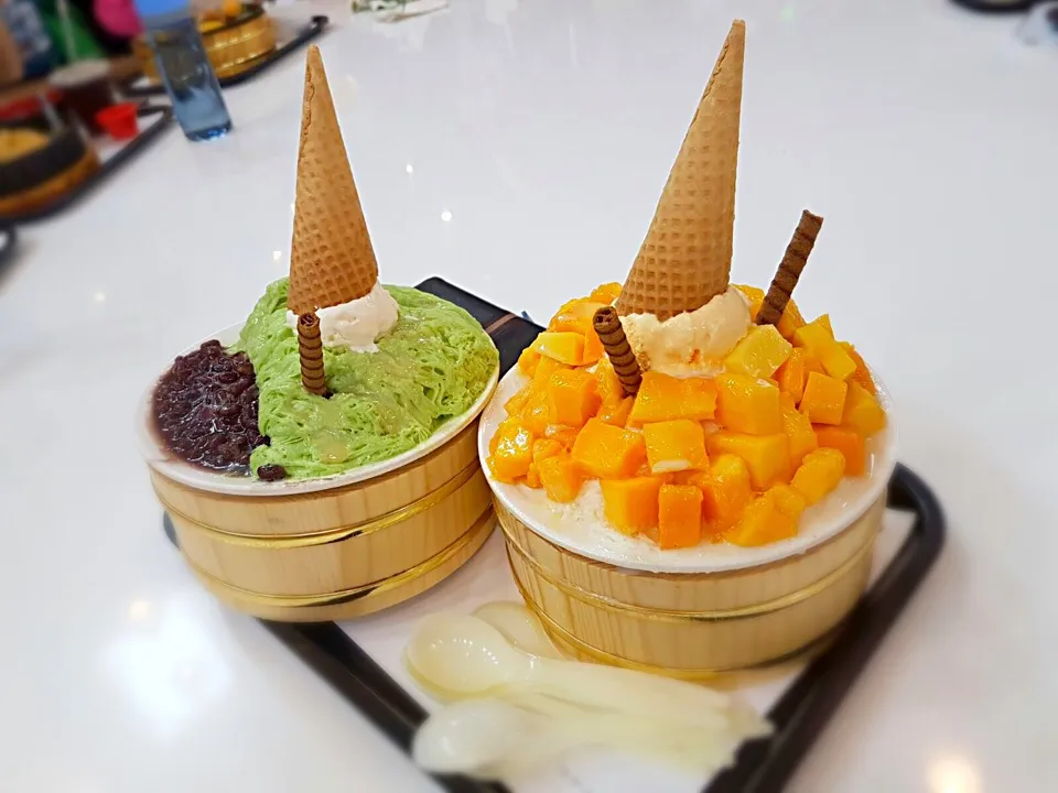 Dessert... #yummy #yum #delicious #ohsogood #ohsoyummy #good #snow #sweet #sweets #love #dessert #bingsu|princessjoさん