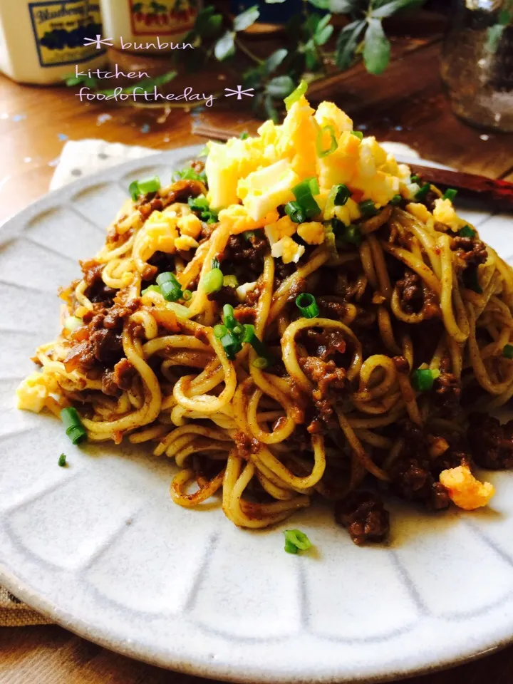 ウマすぎるー(*´艸`)♡キーマカレーの残りをうどんに絡めてみた♡|ハナたなさん