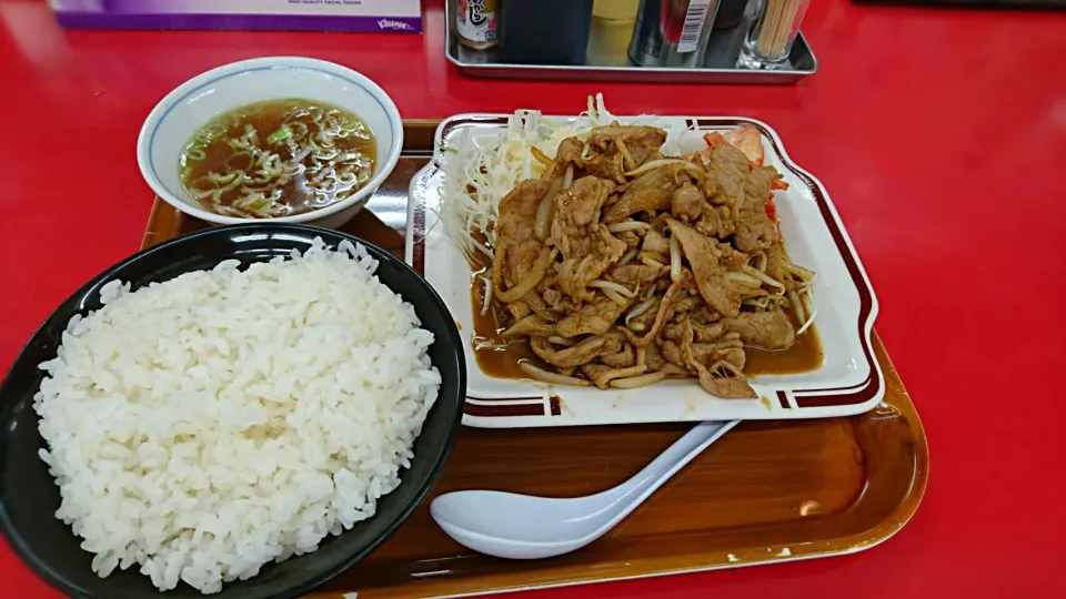 焼肉定食ご飯少なめ|よちやまさん