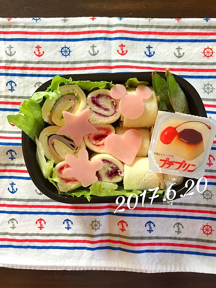 Snapdishの料理写真:くるくるサンドイッチ弁当♡|カイサナママさん