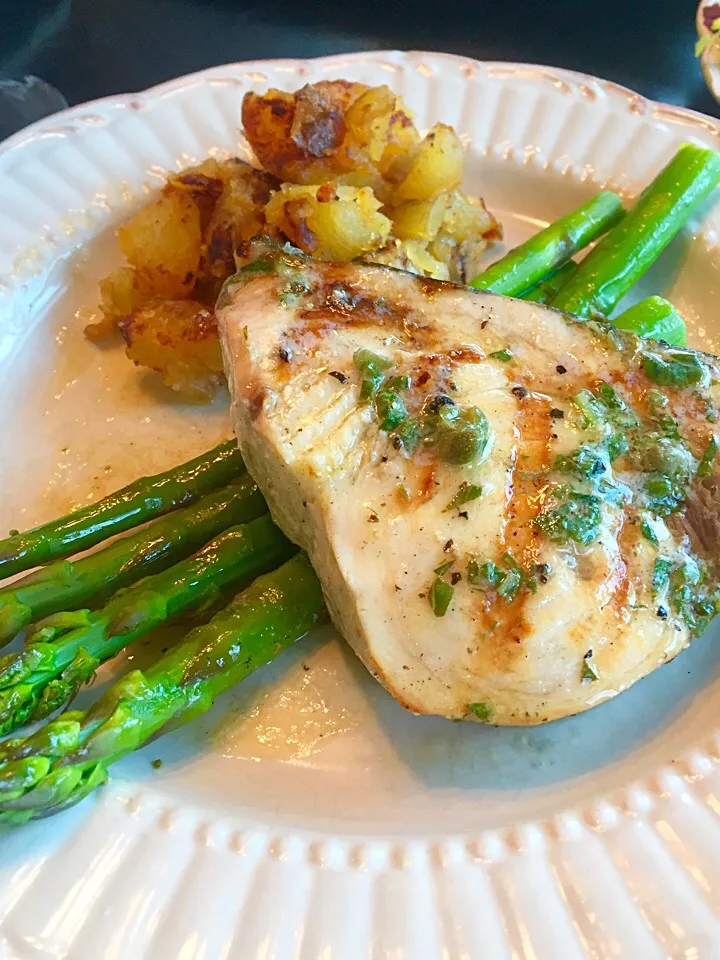 Grilled Swordfish with Basil-Caper Butter|K Goodnessさん