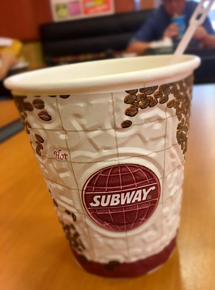 Latte @subway... #ohsogood #coffee #hotdrink #sleepy|princessjoさん