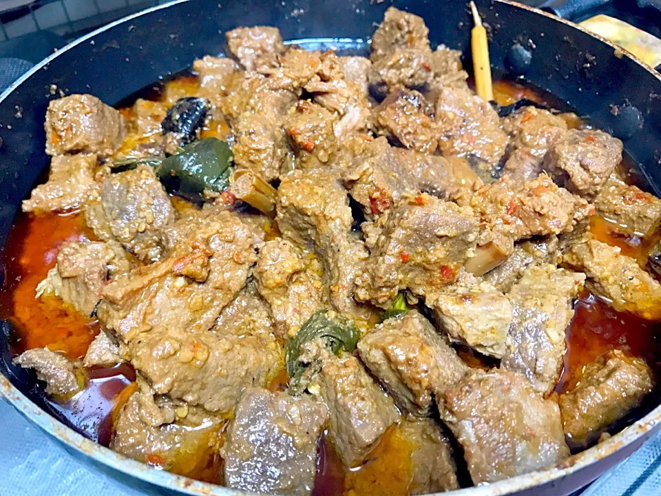 Snapdishの料理写真:Beef rendang|yeni kartikasariさん