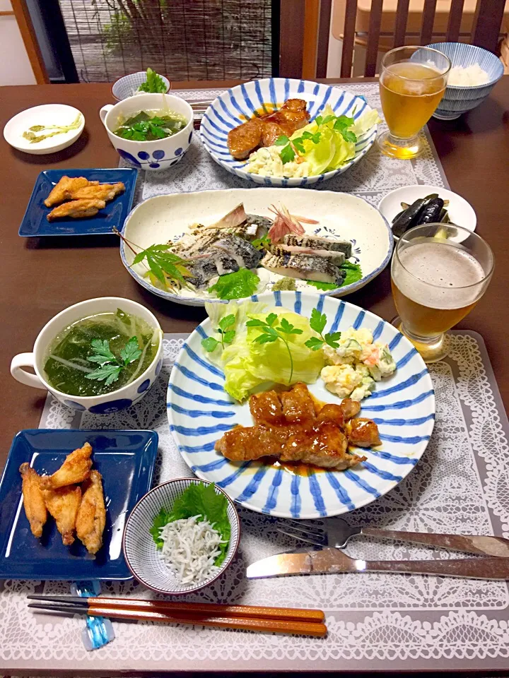 トンテキ。金華炙りしめさば。とりの唐揚げ。モヤシわかめとりスープ。|りょうさん