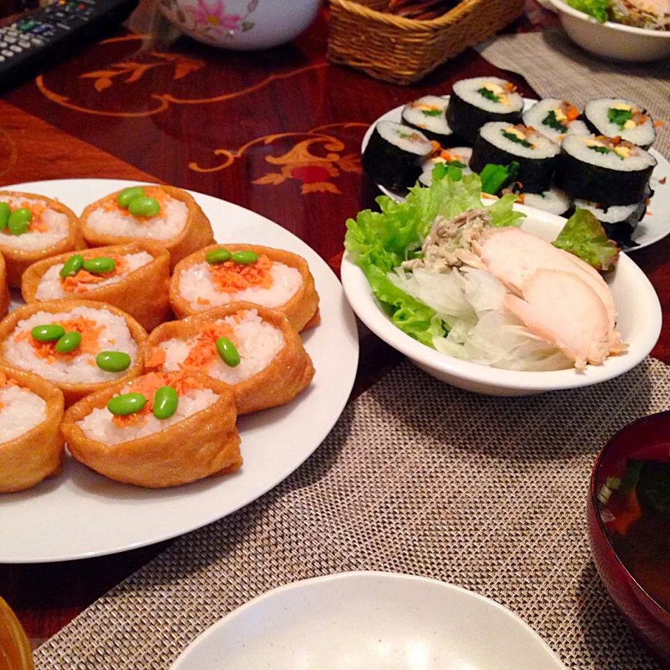 今日の晩御飯(๑´ڡ`๑)
おいなりさんとキンパで日韓対決でしたー(*´艸`)|ちゃたままさん