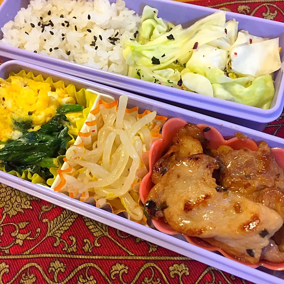 豚の生姜焼きともやしのナムルとほうれん草の卵とじ弁当|もえさん