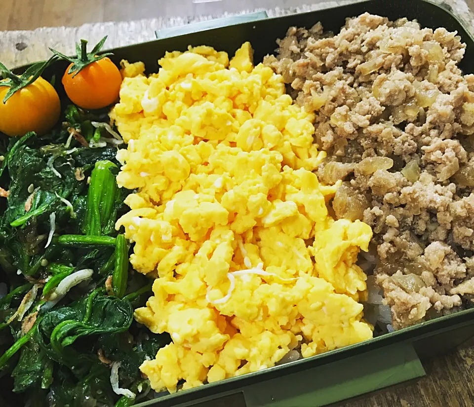 三色丼弁当〜|akoさん